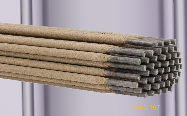 A102/A107低碳不銹鋼焊條( E308) A102/A107低碳不銹鋼焊條( E308)